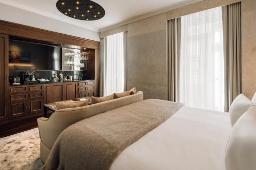 MYTHIC SANA Downtown Suites - image 11