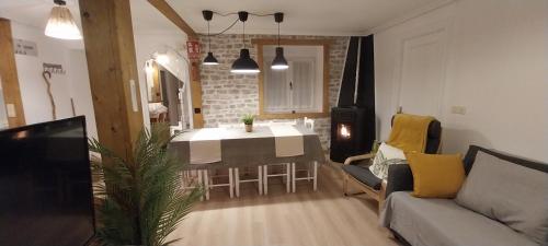 La Casa del Rio. gîte à louer La Serna