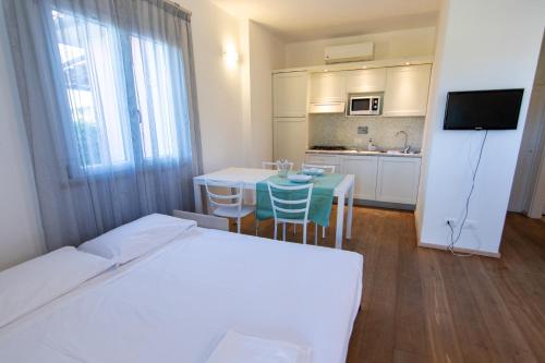 Elbamar Lacona - main image