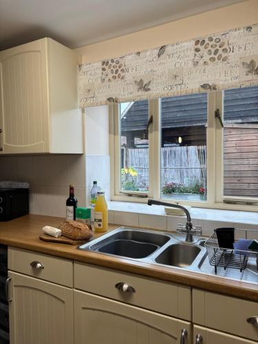 The Farmyard at Doddington in Фуйверсхем