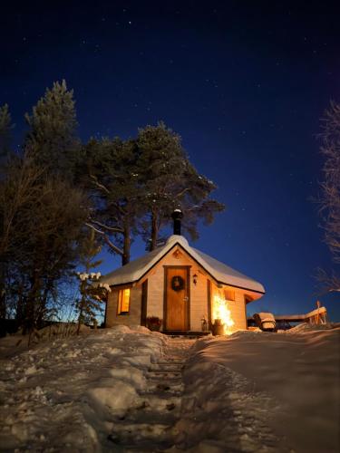 Iekārtas, Napakettu Holiday Village in Karigasniemi