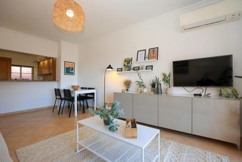B95 - Casa Melo Apartment in Praia da Luz - image 2