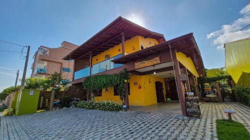 Casa de Hóspedes Canto dos Pássaros – khách sạn tại Bombas