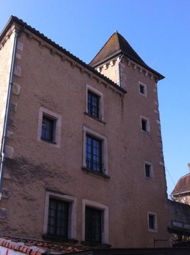 Sissepääs, Tour Duguesclin in Chauvigny (Poitou-Charentes)