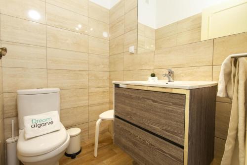 B69 - Village of Luz Apartment - image 4