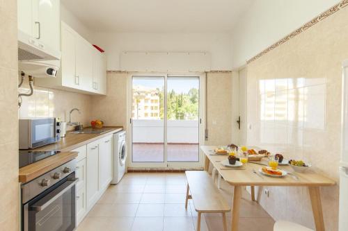B68 - Luz Vista Mar Apartment - image 5