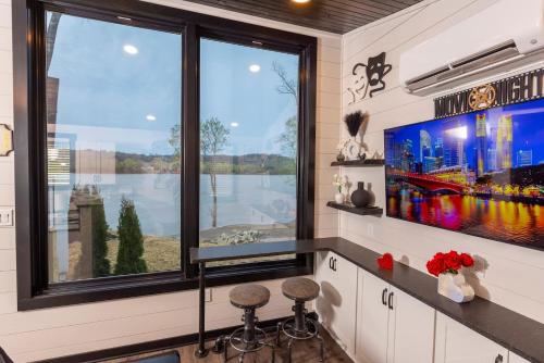 Black Tie Affair - Eloquent Riverfront Experience in Cherry Grove