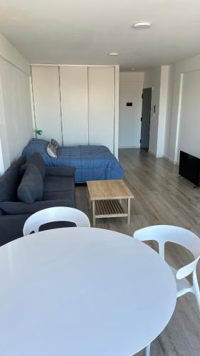 NUEVO !! Hermoso monoambiente de 45mts con balcon y vista abierta