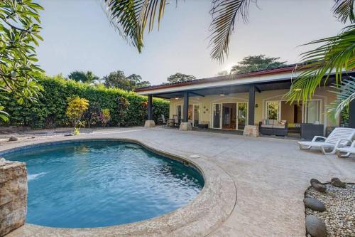 Roca Blanca -Private Pool- Near To Conchal & Flamingo Beach – khách sạn tại Brasilito