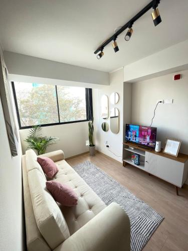 Private cinema & comfort in cultural Barranco