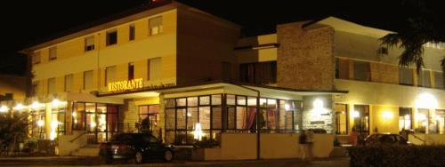 Hotel Mirella - image 12