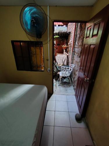 Rooms libertadHabitacion cerca de hospital Zacamil Rosales y Bloom 8A - image 5