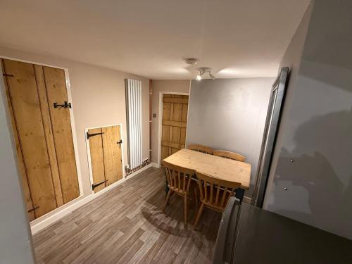Cosy two bedroom house in eye Suffolk with parking near A140 in Eye