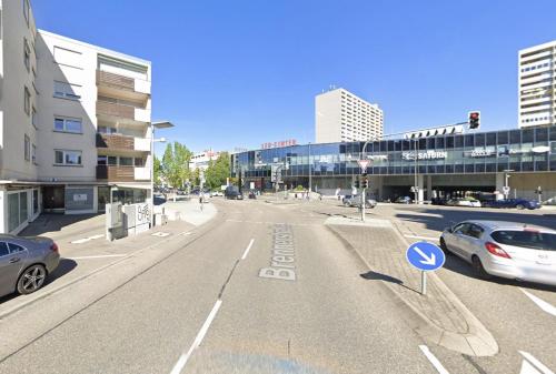 Вид, Perfekte 1,5 Wohnung Zentral in Leonberg gegenüber Einkaufzentrum (Perfekte 1,5 Wohnung Zentral in Leonberg gegenuber Einkaufzentrum) in Леонберг
