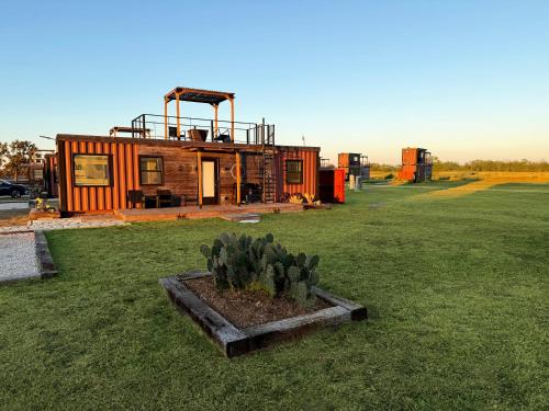 Train-Themed Home in Wine Country Deck & Pool