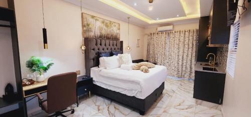 Le Classic A Montclair in Durban South