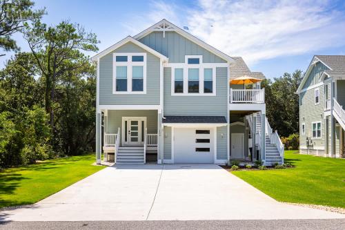 Modern Home in the Heart of KDH Minutes to Beach & More - image 2
