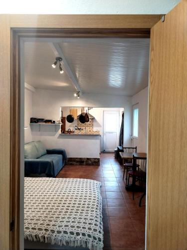 Studio in Barbéns, Miranda do Corvo - Casa 99 (Studio in Barbens, Miranda do Corvo - Casa 99) in Gondramaz