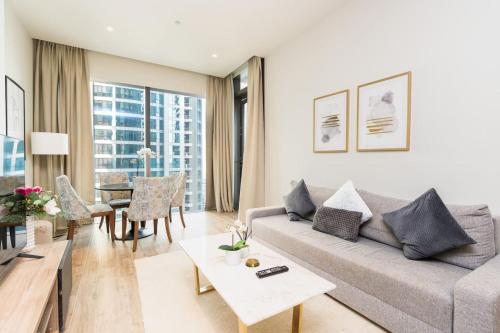 CitiHome - Elegant Retreat in the Heart of Dubai Marina - Flexible Stay near Bubbalicious