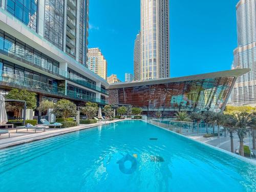 NEXT TO DUBAI MALL AND BURJ 2BR - image 14