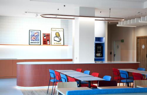 餐飲選擇, Holiday Inn Express & Suites Barcelona - Sabadell by IHG in 薩瓦德爾