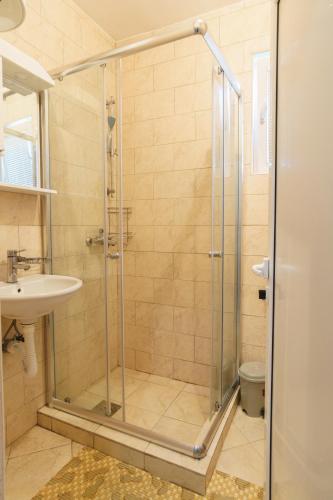 Apartments Lora Apartments Lora