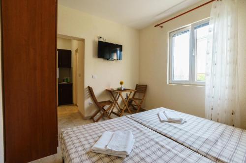 Apartments Lora Apartments Lora