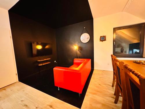 Shared lounge/TV area, Hiddenhausen Premium Apartment in Hiddenhausen