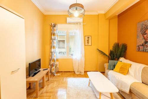 Renovated 2 Bedroom Apartment in City Centre 2