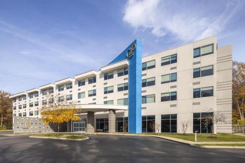 GLō Best Western Nashville in Nashville, USA