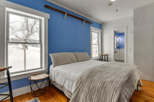 Green Mountain Views! Lowell Getaway Near Skiing in 洛厄爾 (VT)