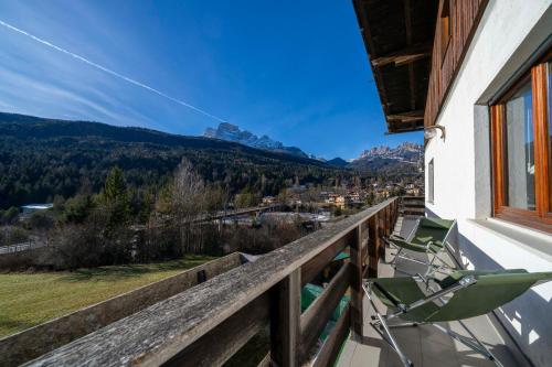 Ciasa Marian 10 minutes from Cortina with free parking! in Borca di Cadore