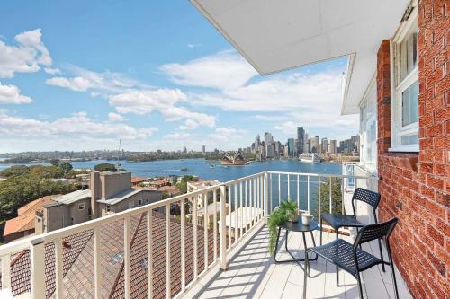 MetaWise Harbour View Studio Kirribilli in North Sydney