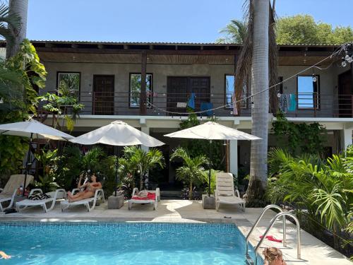 Dos Palmas in 拉利伯塔德