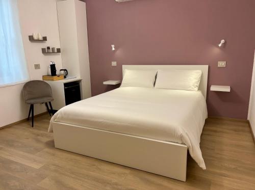 Chorus Suite & Room