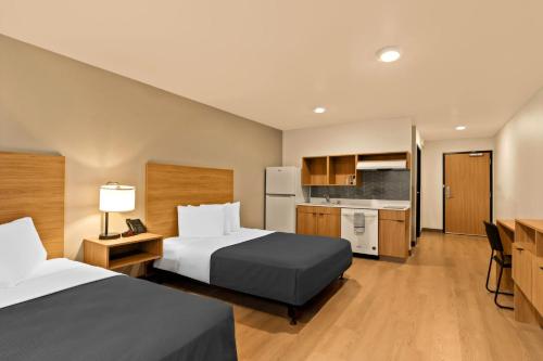 LivAway Suites Syracuse - image 13