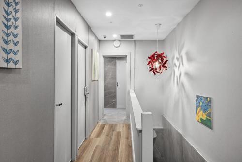Modern Single Room - Next to Central Station - Near CBD UTS USYD - Shared Bathroom in Központ