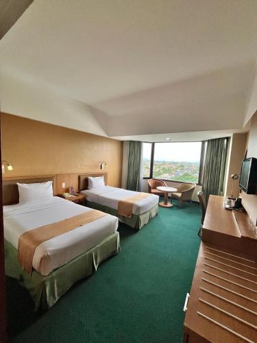 2 twin beds