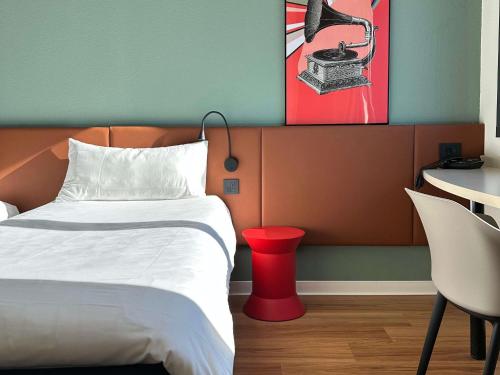 Ibis Roma Fiera - image 14