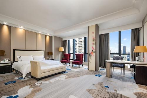 room detail thumbnail 1