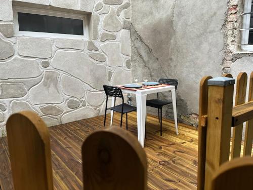 Facilities, Le Montagnard, Studio cosy, centre de Montbrison in Montbrison