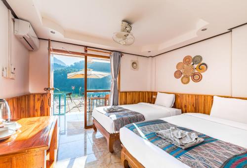 Afficher, Sabaidee Nam Ou River View in Nong Khiaw