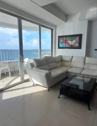 Hermoso apartamento en Boca Grande Cartagena, vista al mar, aire acondicionado