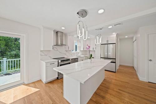 Soaking Tub Luxury 3-Bedroom TownHouse in 蘭多夫
