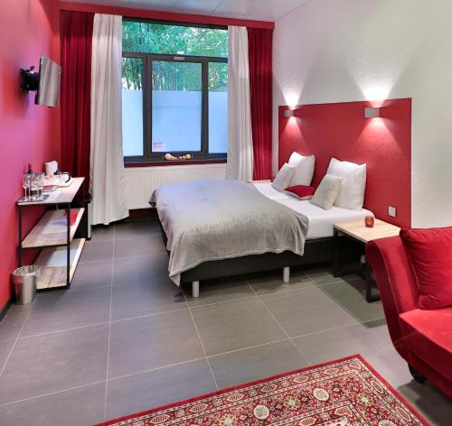Hotel Moon - main image