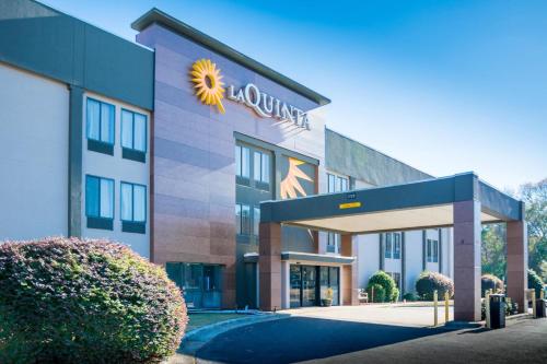 La Quinta Inn & Suites by Wyndham Fayetteville I-95, Fayetteville