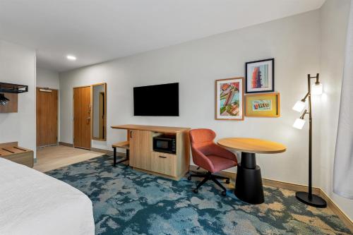 Hampton Inn by Hilton Mt. Vernon - image 9