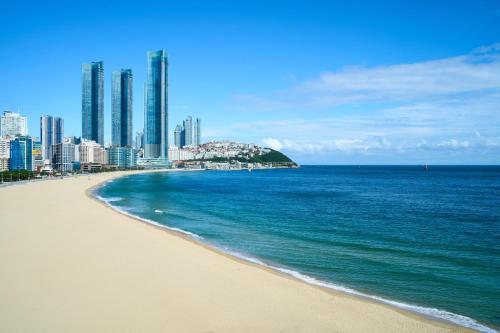 Beach, UH Continental CenterPoint in Busan