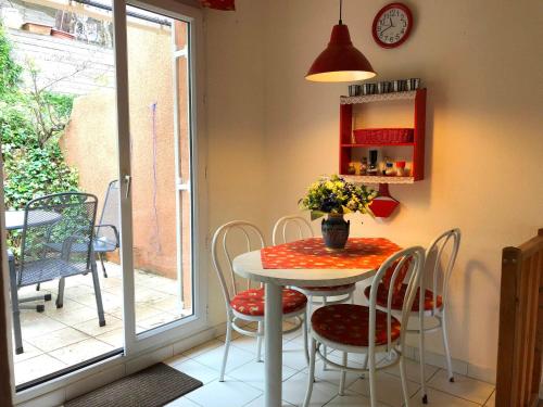 Ferienhaus mit Blick auf Grimaud in Cogolin