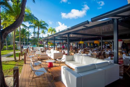 Restaurant, Mahogany Hotel Residence & Spa in Gosier